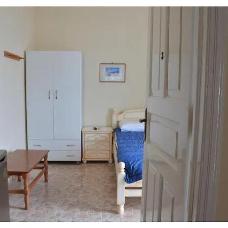 Hotell Kardoulis Triovasálos